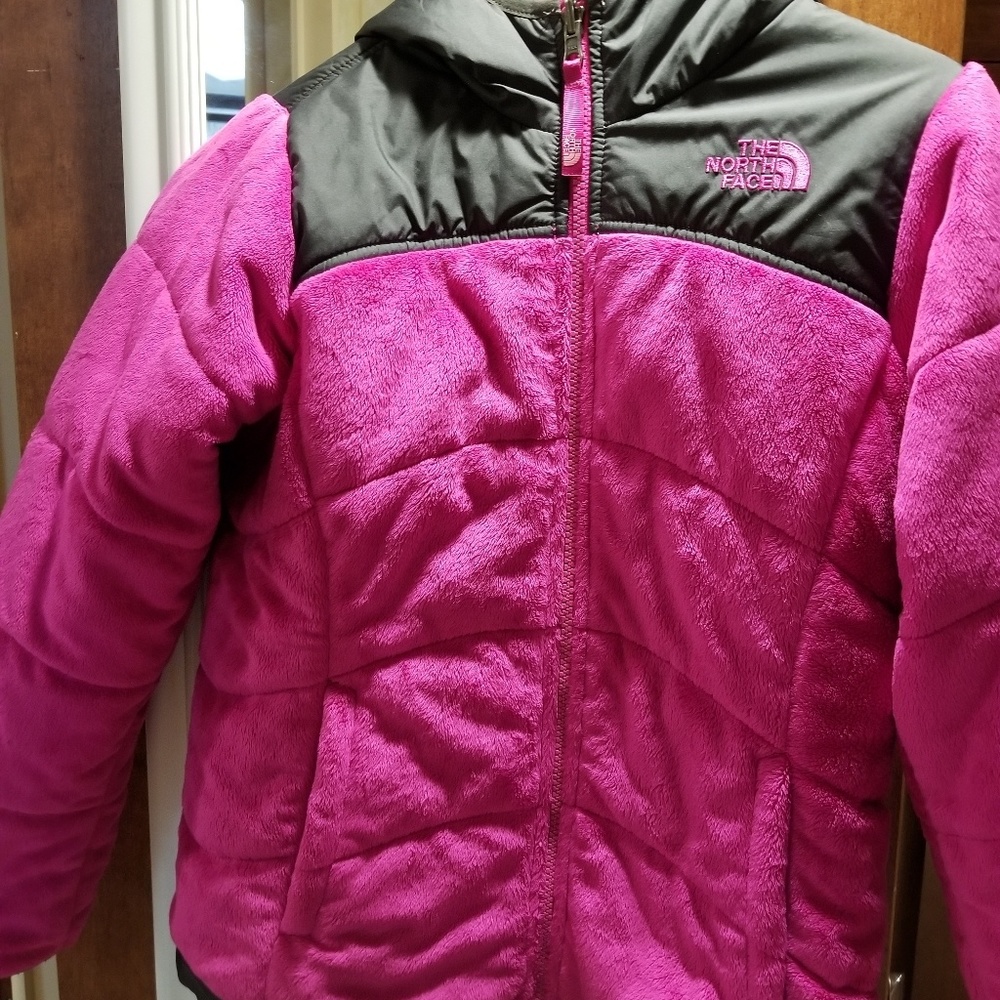 Girl's North Face puffer jacket